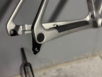 Used Canyon Endurace CF 7 Di2 LN 2024 Frameset 2024 Road & Gravel, Light Gray — image 11 of 13