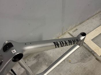 Used Canyon Endurace CF 7 Di2 LN 2024 Frameset 2024 Road & Gravel, Light Gray — image 7 of 13