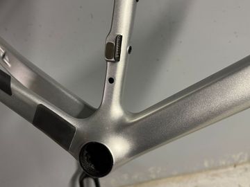 Brugt Canyon Endurace CF 7 Di2 LN 2024 Frameset 2024 Road & Gravel — billede 10 af 13