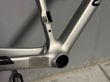 Used Canyon Endurace CF 7 Di2 LN 2024 Frameset 2024 Road & Gravel, Light Gray — image 8 of 13