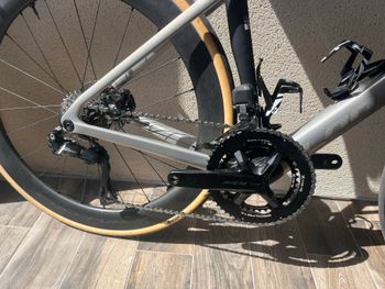 Used Lapierre Xelius DRS 6.0 2027 2027 Road & Gravel, Light Gray — image 3 of 6