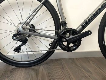 Used Bianchi SPECIALISSIMA COMP Ultegra Di2 12v 2026 Road & Gravel, Light Gray — image 4 of 5