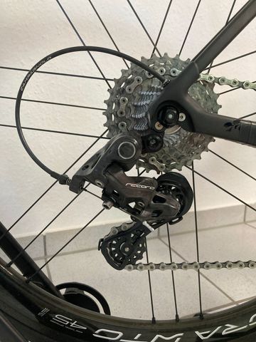 Tweedehands Colnago C64 Campagnolo Record 2021 Road & Gravel — afbeelding 3 van 15