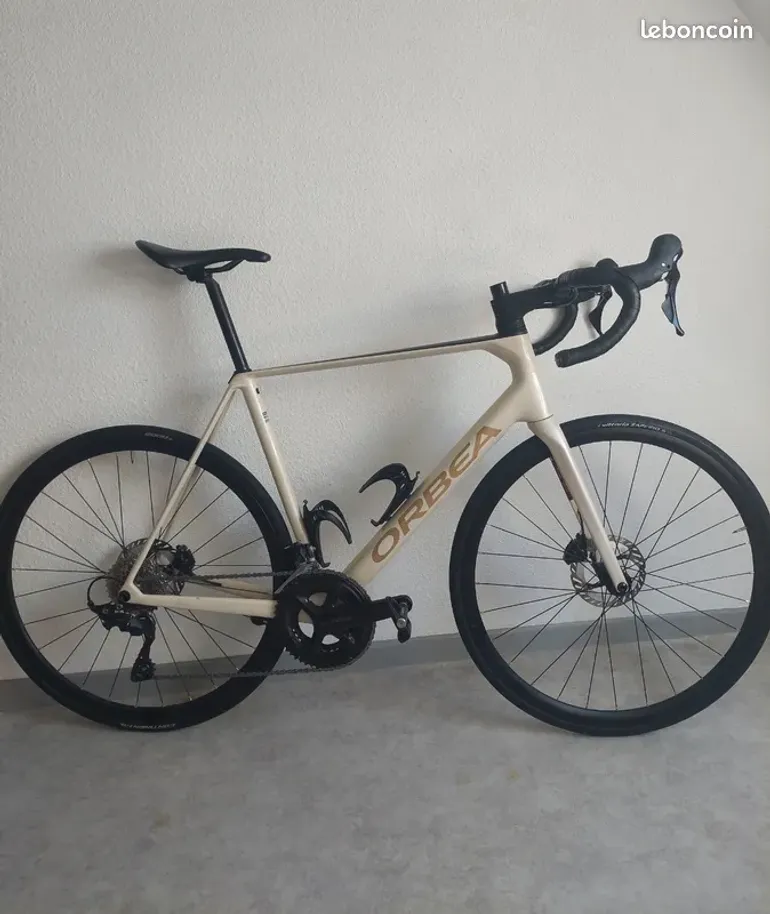 Used Orbea ORCA M30 2024 2024 Road & Gravel, White — image 1 of 3