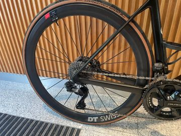 Used BMC Teammachine Shimano Dura Ace Di2 2022 Road & Gravel, Black — image 3 of 4