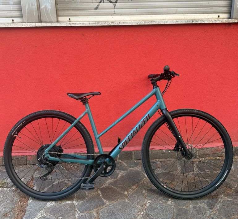 Used Specialized Sirrus Microshift AdventX 2022 Road & Gravel, Blue — image 5 of 8