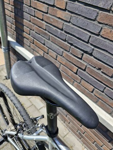 Cannondale Caadx Shimano 105 2016 Road & Gravel d'occasion — image 11 sur 13
