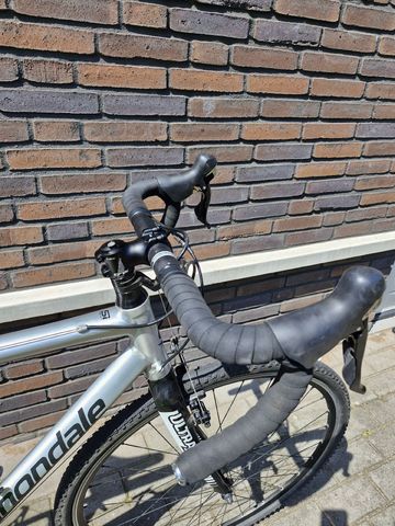Cannondale Caadx Shimano 105 2016 Road & Gravel d'occasion — image 7 sur 13