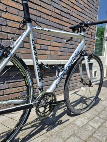 Cannondale Caadx Shimano 105 2016 Road & Gravel d'occasion — image 3 sur 13