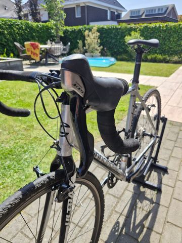 Cannondale Caadx Shimano 105 2016 Road & Gravel d'occasion — image 9 sur 13