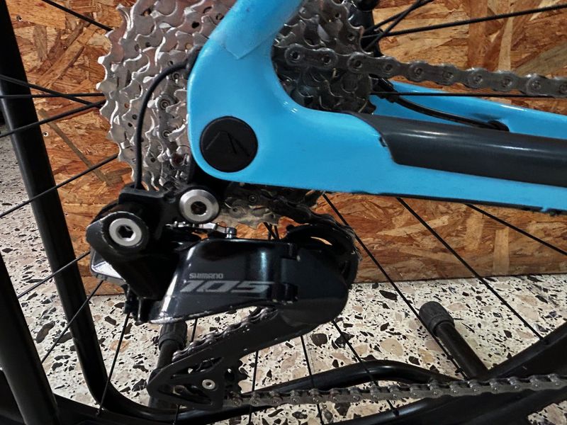 Używany Canyon Endurace CF 7 Di2 2024 2024 Road & Gravel — zdjęcie 4 z 15
