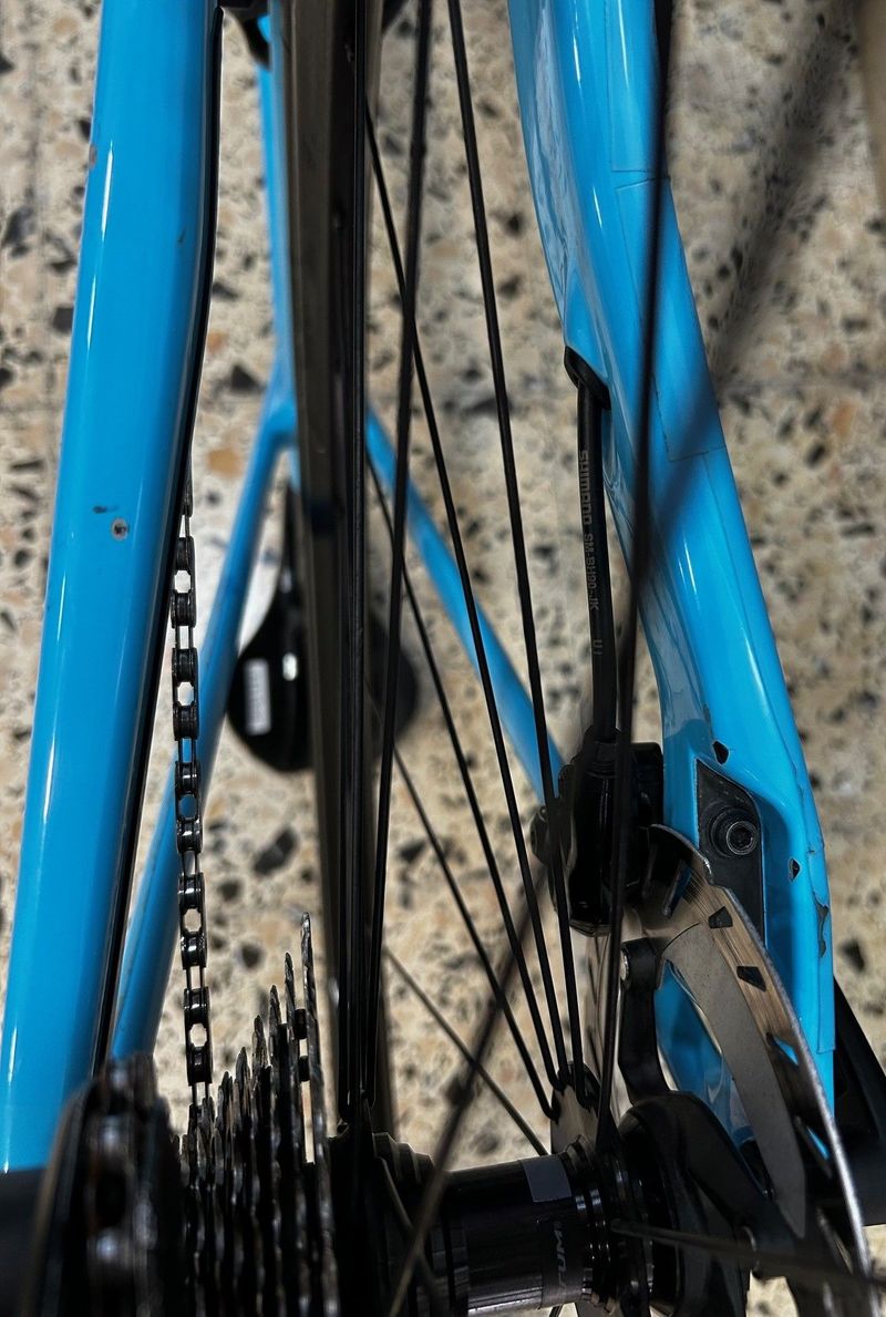 Używany Canyon Endurace CF 7 Di2 2024 2024 Road & Gravel — zdjęcie 7 z 15