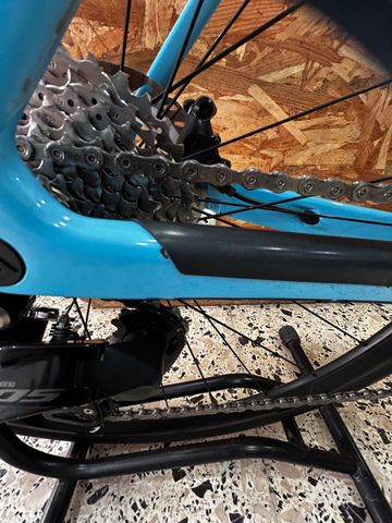 Używany Canyon Endurace CF 7 Di2 2024 2024 Road & Gravel — zdjęcie 13 z 15
