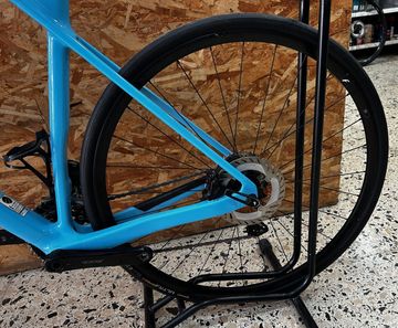 Używany Canyon Endurace CF 7 Di2 2024 2024 Road & Gravel — zdjęcie 9 z 15