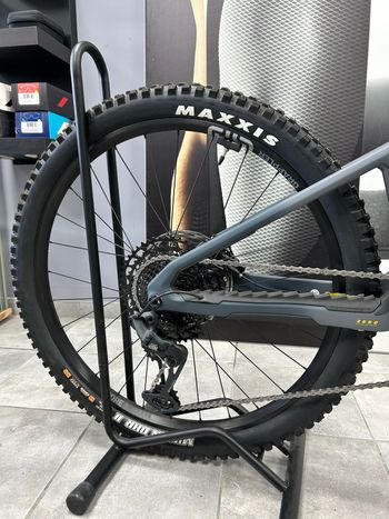 Used Mondraker Dune SRAM GX DH 2025 Mountainbike, Light Gray — image 2 of 6