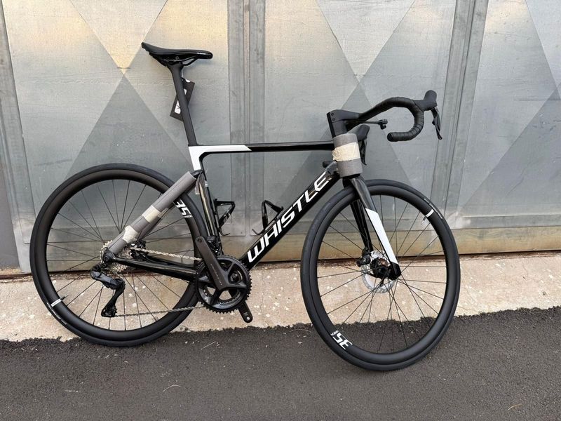 Używany Whistle VAERO 2 LITE ULTEGRA DI2 12V 2026 Road & Gravel