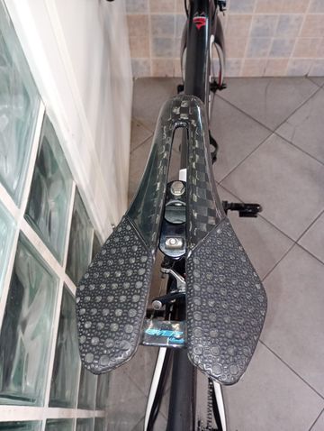 Tweedehands Pinarello F8 2021 Road & Gravel — afbeelding 4 van 23