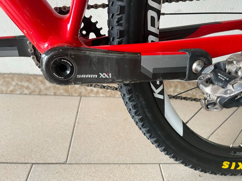 Gebrauchtes Focus RAVEN MAX Team 2018 2018 Mountainbike, Rot — Bild 6 von 10