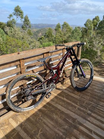Käytetty Santa Cruz V10 Cc 2023 Mountainbike — kuva 3 / 10