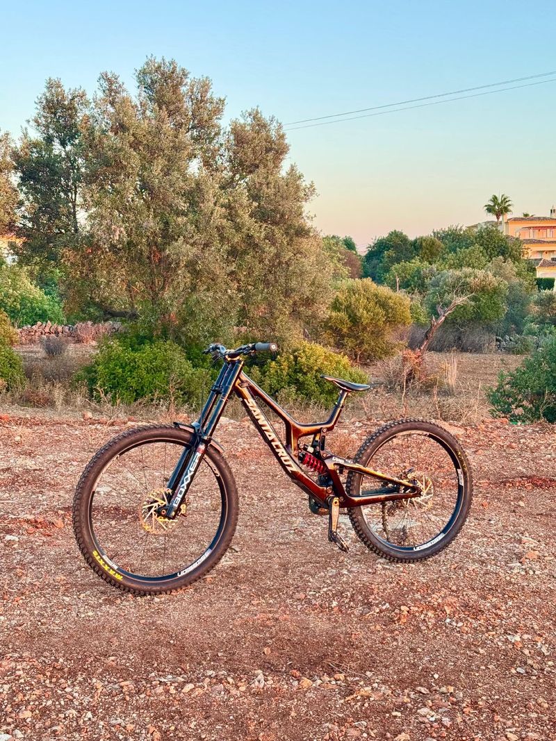 Used Santa Cruz V10 Cc 2023 MTB