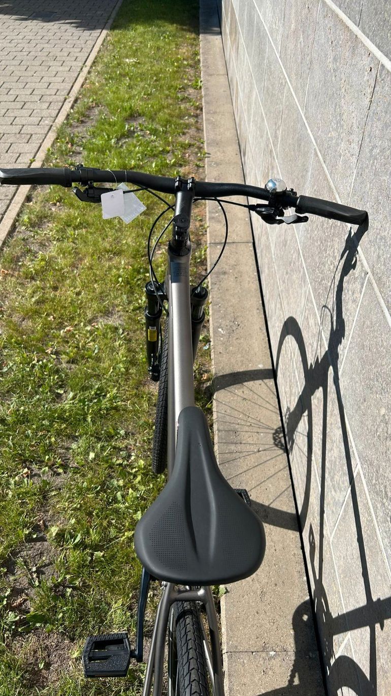 Used Merida CROSSWAY 300 2026 2026 Urban, Light Gray — image 6 of 14