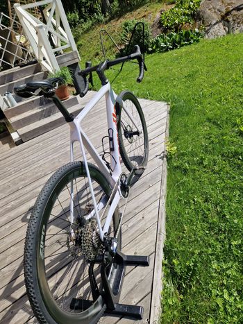 Used Cervélo SRAM Force eTap AXS 2023 Road & Gravel, White — image 4 of 10