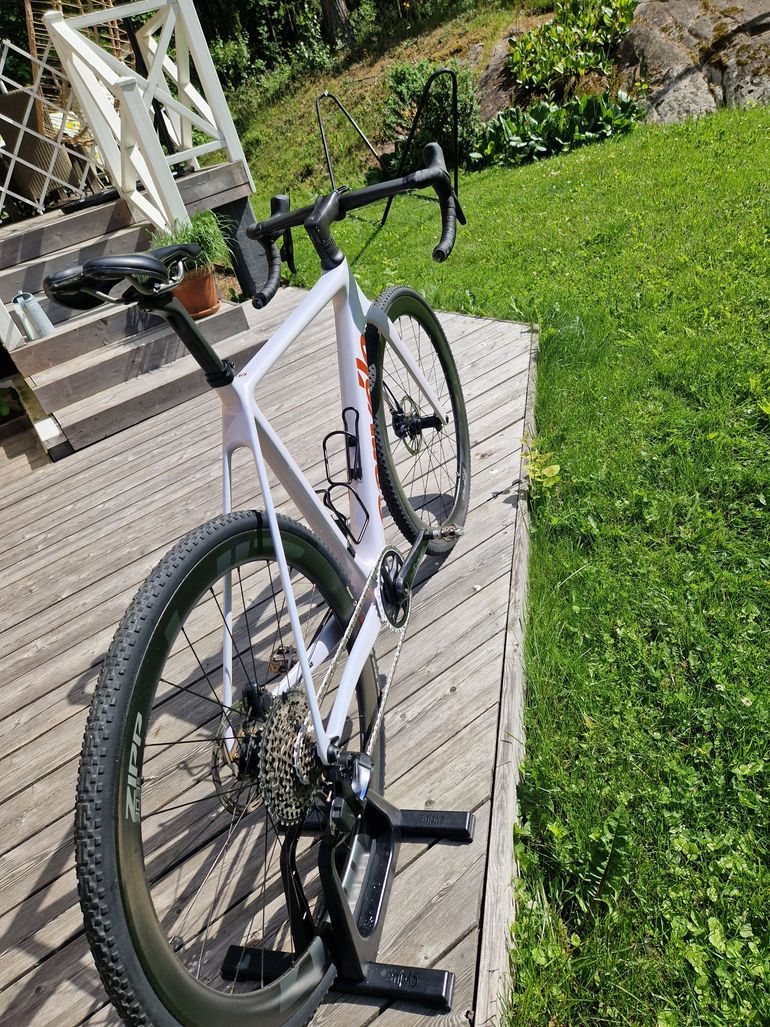 Used Cervélo SRAM Force eTap AXS 2023 Road & Gravel, White — image 4 of 10
