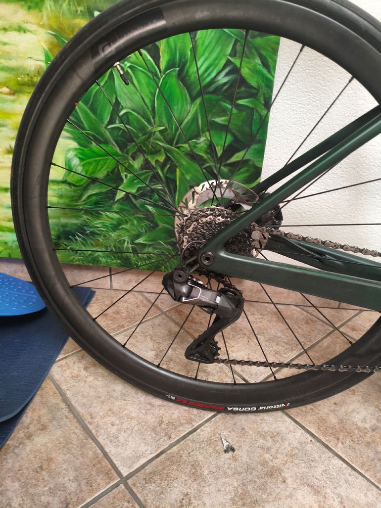 Used Scott Addict RC 15 2022 2022 Road & Gravel, Green — image 6 of 8