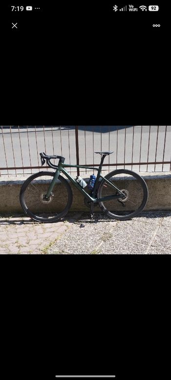 Used Scott Addict RC 15 2022 2022 Road & Gravel, Green — image 2 of 8