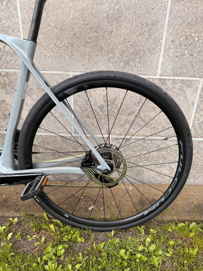 Used Merida SCULTURA ENDURANCE RIVAL EDITION 2026 2026 Road & Gravel, Light Gray — image 4 of 14