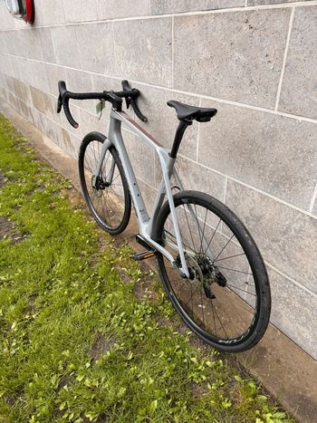 Used Merida SCULTURA ENDURANCE RIVAL EDITION 2026 2026 Road & Gravel, Light Gray — image 3 of 14