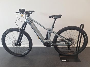 Used Scott Contessa Strike eRIDE 920 2023 2023 Mountainbike, Blue, 29 — image 9 of 11
