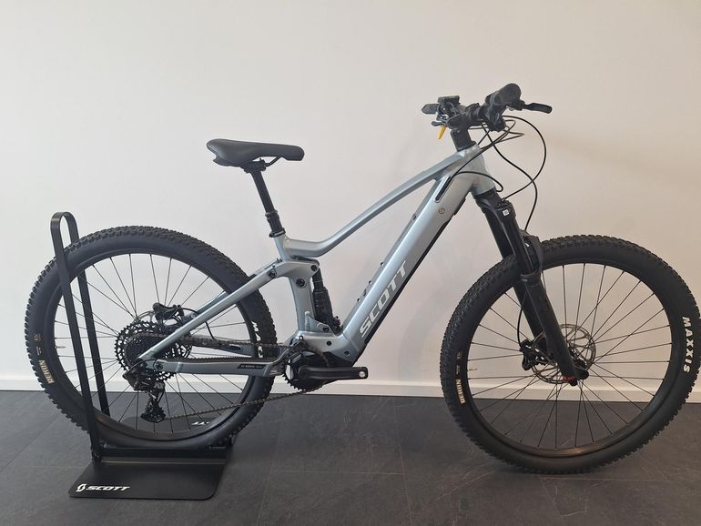 Used Scott Contessa Strike eRIDE 920 2023 2023 Mountainbike, Blue, 29 — image 1 of 11