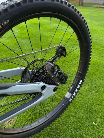 Tweedehands YT Industries Capra Uncaged 6 29 2022 2022 Mountainbike — afbeelding 17 van 33