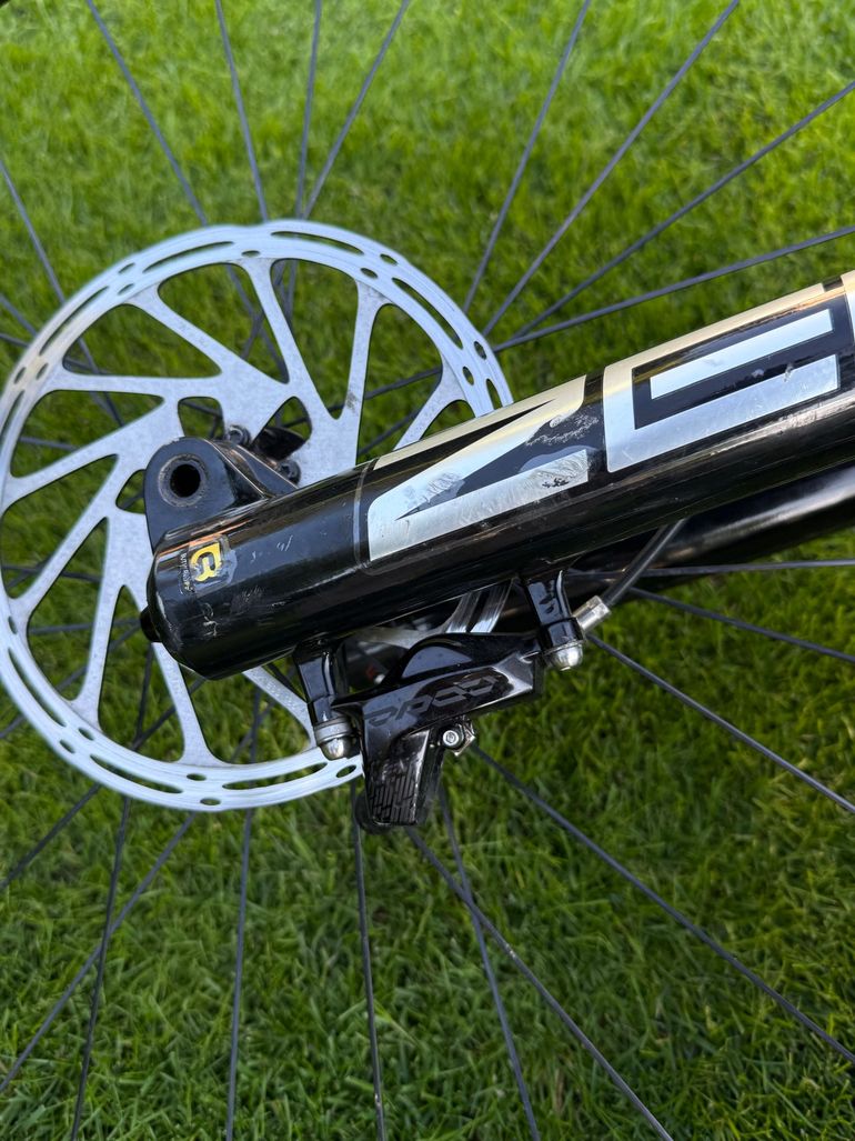 Käytetty YT Industries Capra Uncaged 6 29 2022 2022 Mountainbike — kuva 30 / 33