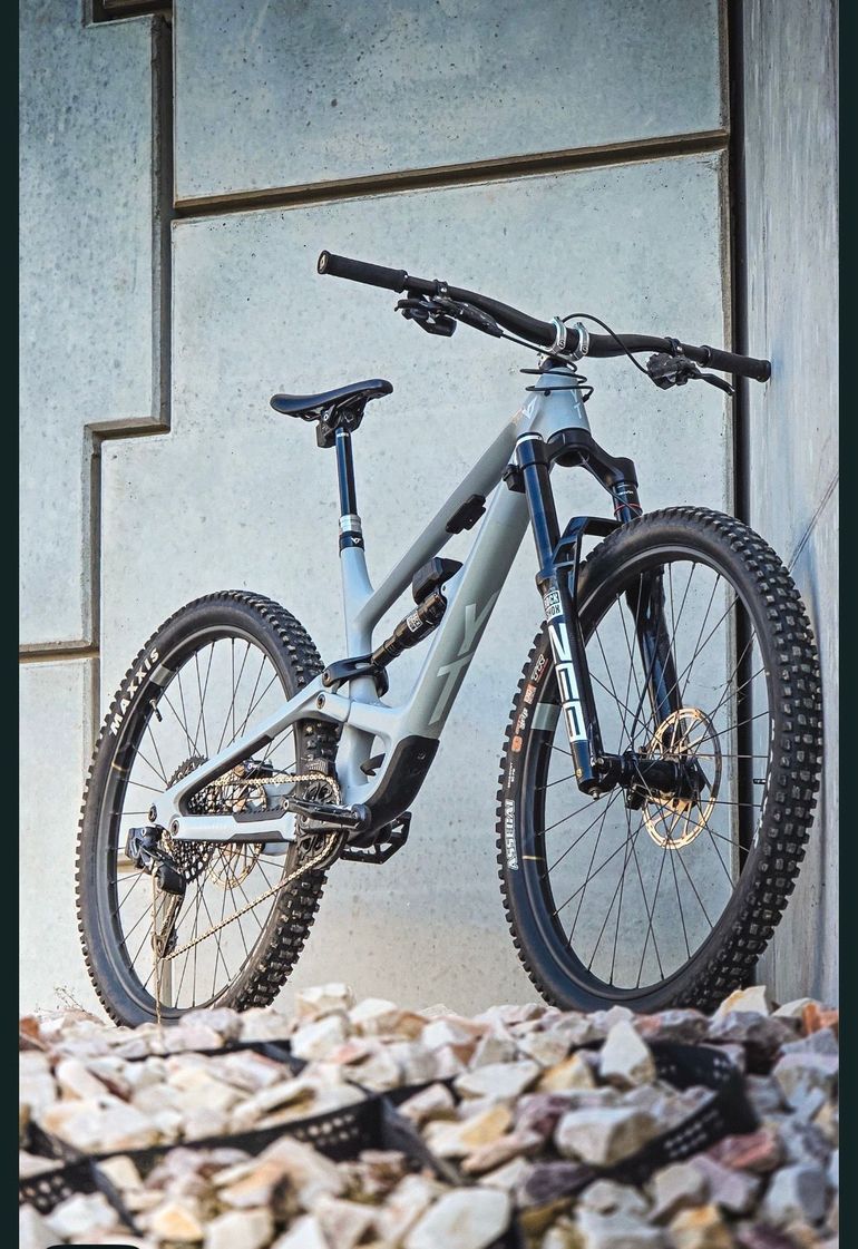Käytetty YT Industries Capra Uncaged 6 29 2022 2022 Mountainbike — kuva 1 / 33
