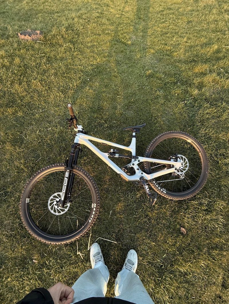 Tweedehands YT Industries Capra Uncaged 6 29 2022 2022 Mountainbike — afbeelding 4 van 33