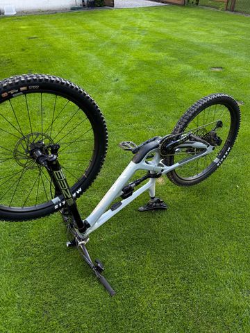 Tweedehands YT Industries Capra Uncaged 6 29 2022 2022 Mountainbike — afbeelding 13 van 33