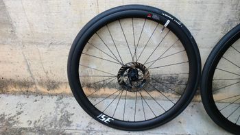 Použité Whistle Custom Shimano 105 2024 Road & Gravel — obrázek 14 z 16
