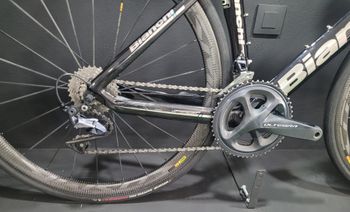 Used Bianchi Aria Disc Ultegra 2018 2018 Road & Gravel, Black — image 4 of 6