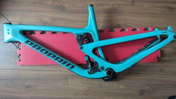 Tweedehands Propain Tyee CF 27.5 Highend 2022 Frameset 2022 Mountainbike — afbeelding 3 van 3