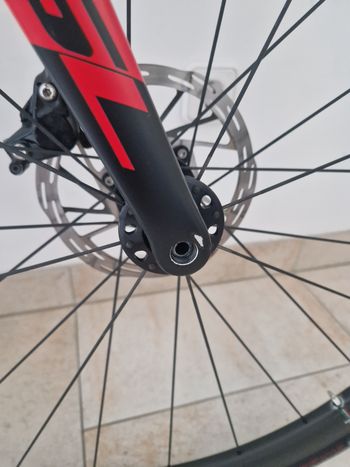 Used Wilier Cento 10 SL 2024 Road & Gravel, Black — image 3 of 7