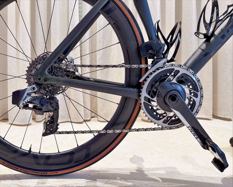 Used Specialized S-Works Tarmac SL7 - SRAM Red eTap AXS 2021 2021 Road & Gravel, Black — image 2 of 6