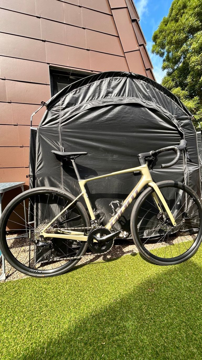Used Giant Defy Advanced 2 2025 2025 Road & Gravel, Light Gray — image 2 of 7