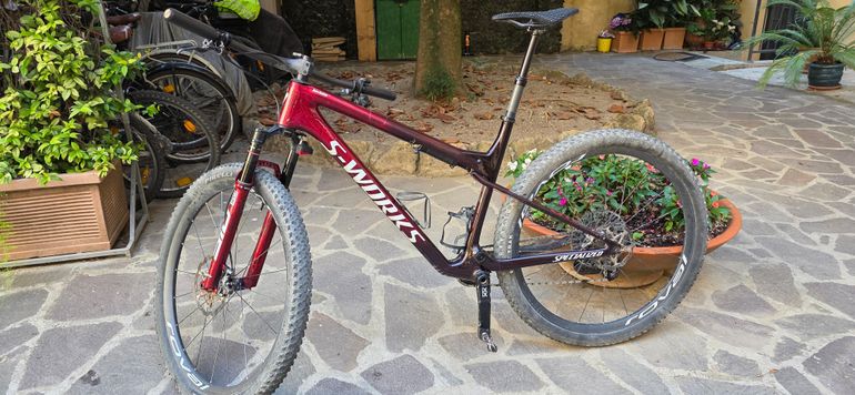 Used Specialized S-Works Epic World Cup - SRAM XX AXS, RockShox Ultimate 2025 2025 Mountainbike, Red, 29 — image 1 of 20