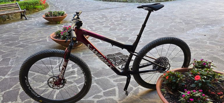 Used Specialized S-Works Epic World Cup - SRAM XX AXS, RockShox Ultimate 2025 2025 Mountainbike, Red, 29 — image 9 of 20