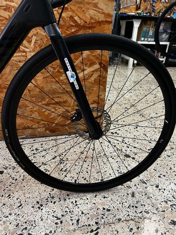 Canyon Endurace CF 7 Di2 2024 2024 Road & Gravel d'occasion — image 5 sur 11