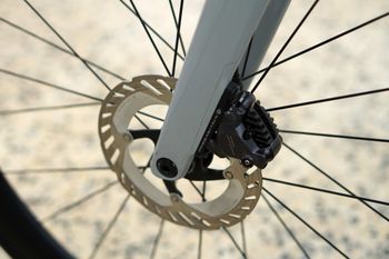 Focus Izalco Shimano Ultegra Di2 2025 Road & Gravel de segunda mano, Blanco — imagen 2 de 8