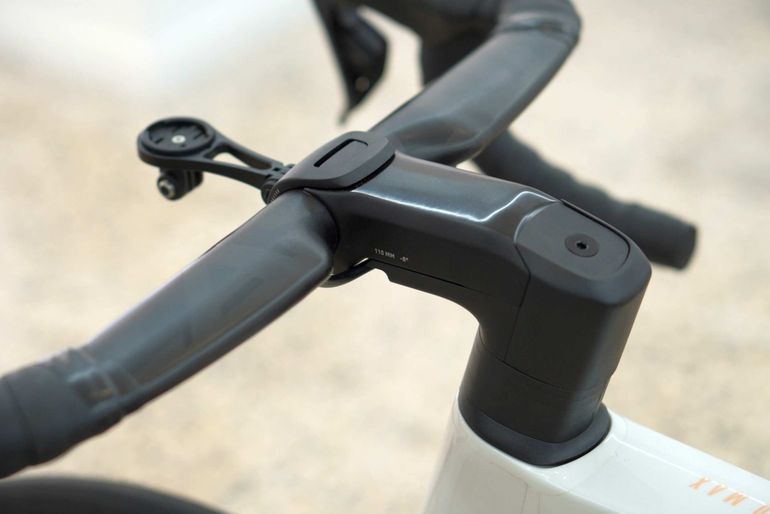 Focus Izalco Shimano Ultegra Di2 2025 Road & Gravel de segunda mano, Blanco — imagen 4 de 8