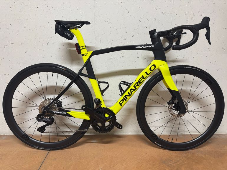 Použité Pinarello Dogma Shimano Ultegra Di2 2026 Road & Gravel — obrázek 1 z 4
